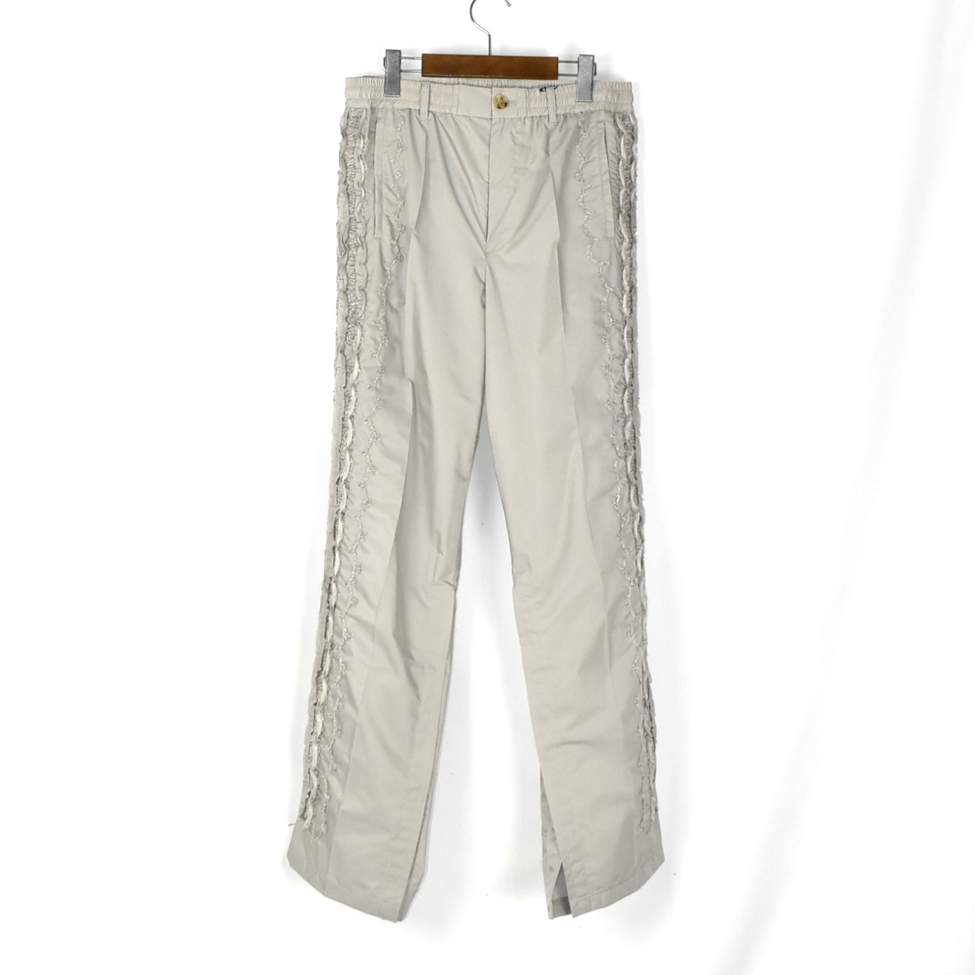 TAAKK SHIRRING EMBROIDERY TROUSERS BEIGE[TA25SS-PT021]