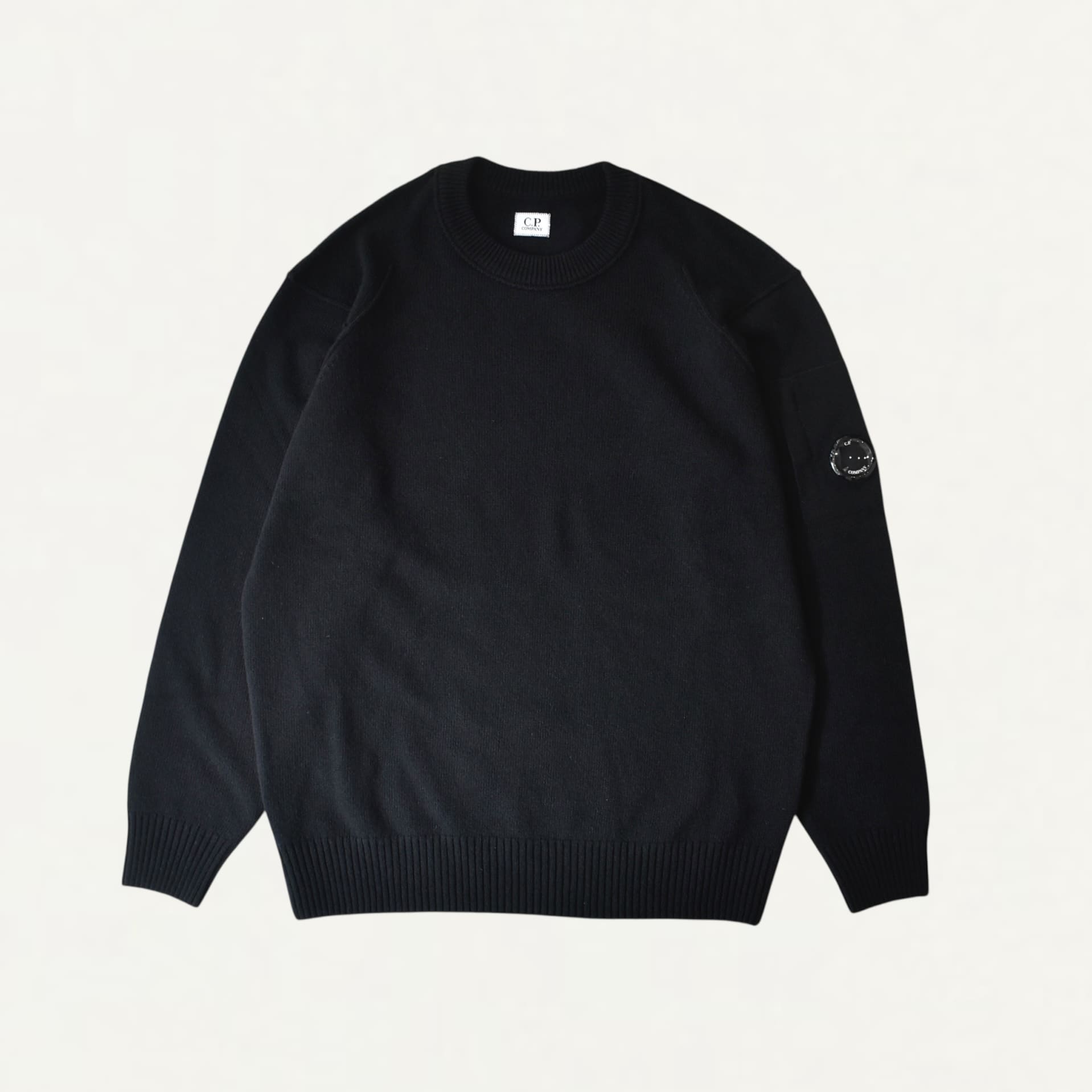 C.P. Company GRS Lambwool crew neck sweater black[RFCMKN707A]