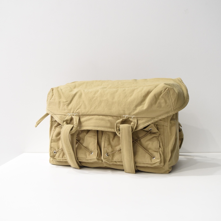 SAGAN Vienna MESSENGER BAG [BEIGE]