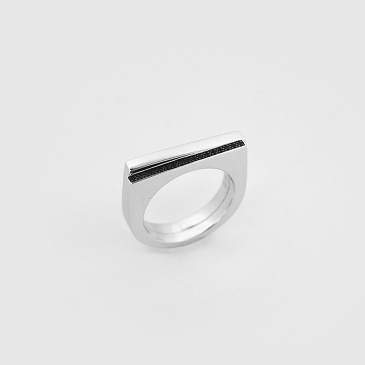 TOMWOOD Step Ring Black Spinel[R5275BSP01]